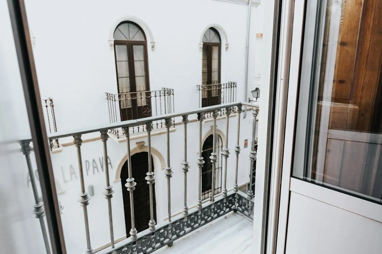 Holidays2Malaga Beatas 3 Bedroom & French Balcony דירה